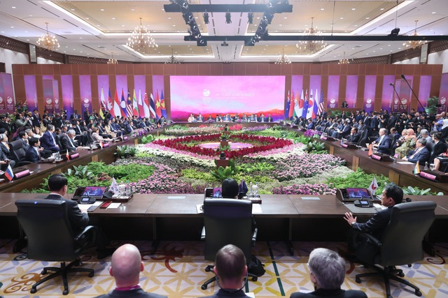 Tầm vóc, sứ mệnh của ASEAN và dấu ấn Việt Nam - Ảnh 5. Tầm vóc, sứ mệnh của ASEAN và dấu ấn Việt Nam - Ảnh 5.