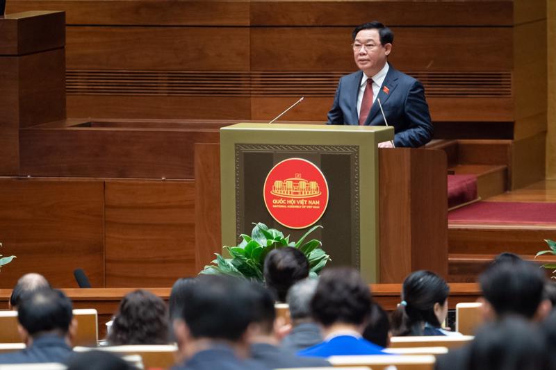 Chủ tịch Quốc hội Vương Đình Huệ: khối lượng công việc của Kỳ họp thứ 6 rất lớn, nhiều vấn đề khó, phức tạp, đặt ra yêu cầu rất cao đối với Quốc hội, Ủy ban Thường vụ Quốc hội và từng vị đại biểu Quốc hội.