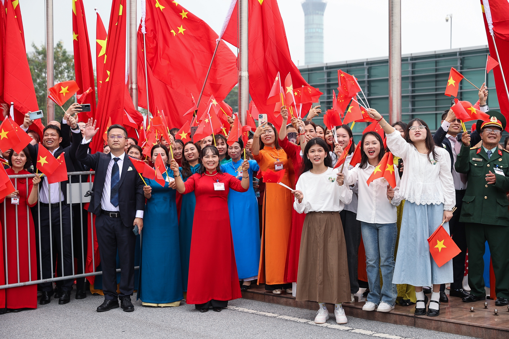 Thủ tướng Phạm Minh Chính đón Tổng Bí thư, Chủ tịch nước Trung Quốc Tập Cận Bình- Ảnh 11. Thủ tướng Phạm Minh Chính đón Tổng Bí thư, Chủ tịch nước Trung Quốc Tập Cận Bình- Ảnh 11.