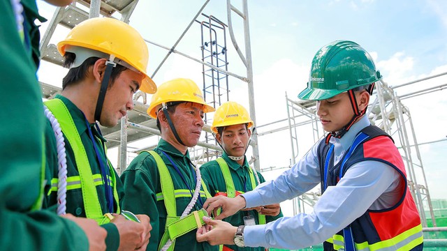Bảo đảm an toàn cho người lao động – ‘vốn quý’ của doanh nghiệp- Ảnh 2. Bảo đảm an toàn cho người lao động – ‘vốn quý’ của doanh nghiệp- Ảnh 2.