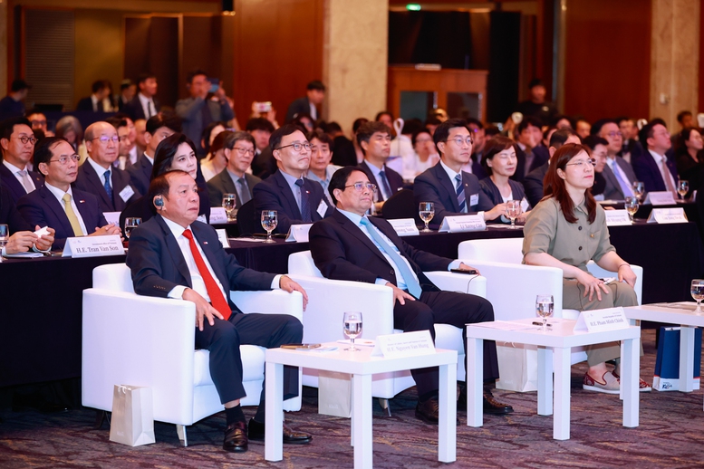 Nâng tầm hợp tác văn hóa - du lịch, tạo xung lực mới cho quan hệ Việt Nam – Hàn Quốc- Ảnh 1. Nâng tầm hợp tác văn hóa - du lịch, tạo xung lực mới cho quan hệ Việt Nam – Hàn Quốc- Ảnh 1.