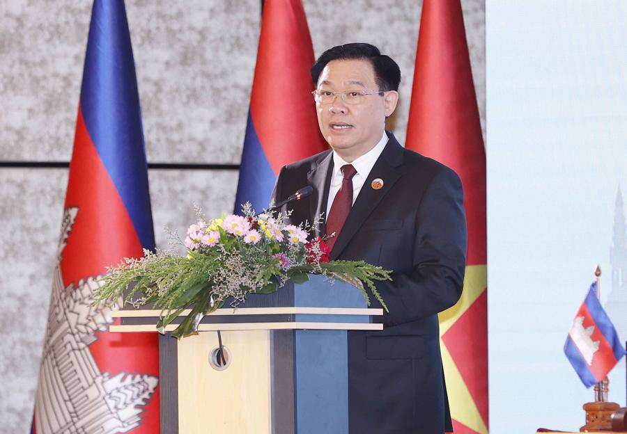 Chủ tịch Quốc hội Vương Đình Huệ: 