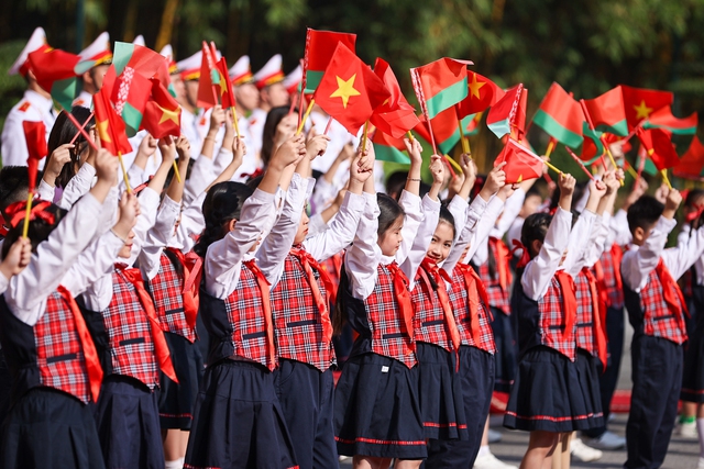 Chùm ảnh: Thủ tướng Phạm Minh Chính chủ trì lễ đón, hội đàm với Thủ tướng Belarus- Ảnh 4.