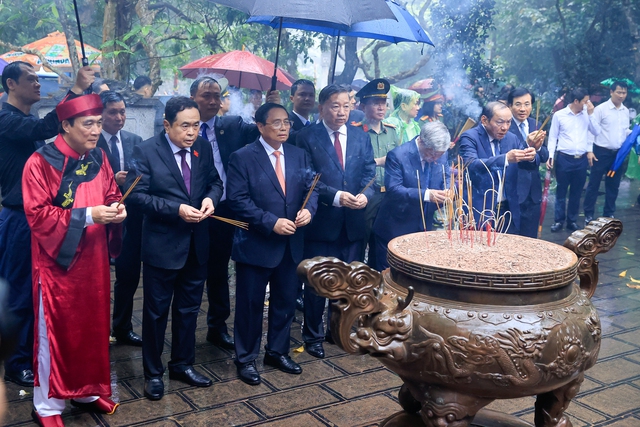 Thủ tướng Phạm Minh Chính dự lễ dâng hương ngày Giỗ Tổ Hùng Vương- Ảnh 4.