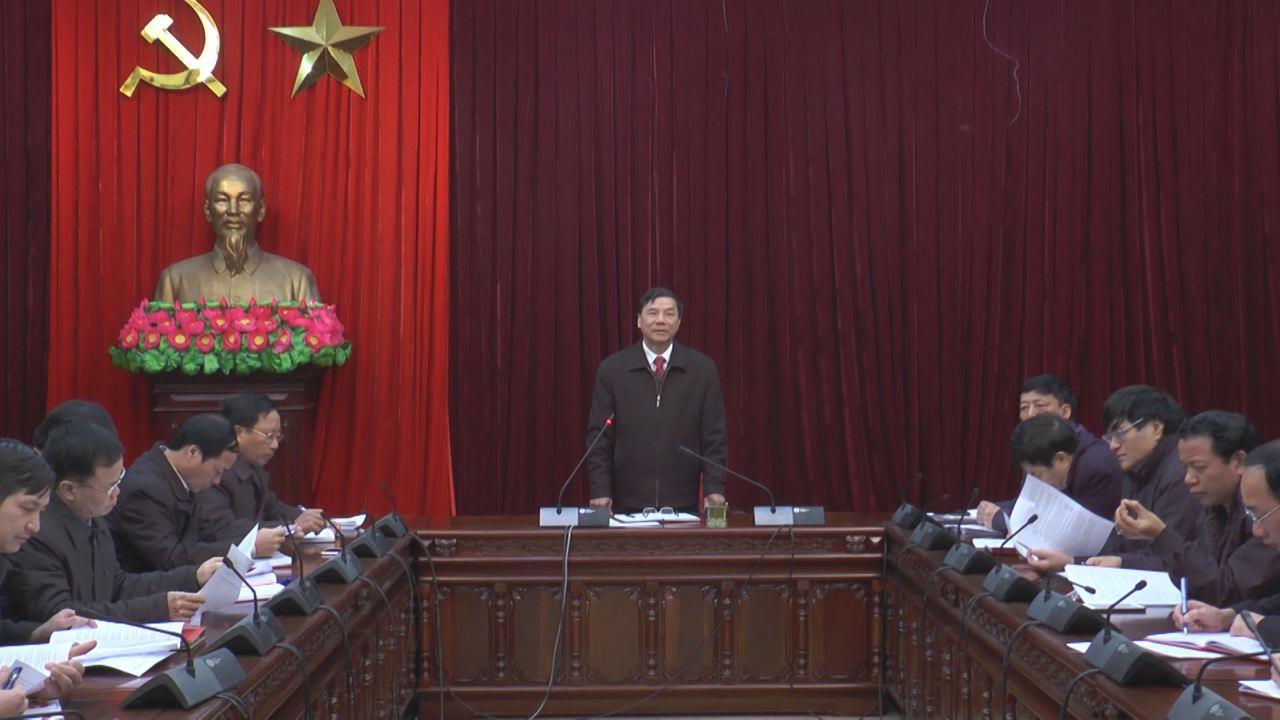 Đồng chí Nguyễn Hữu Quất làm việc với lãnh đạo các Ban xây dựng Đảng  và Văn phòng Tỉnh ủy