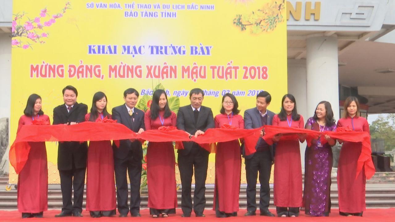 Khai mạc trưng bày Mừng Đảng, mừng xuân Mậu Tuất 2018           