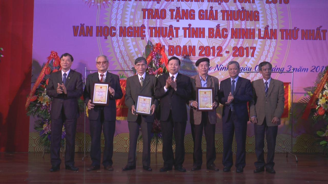 Lãnh đạo tỉnh gặp mặt Văn nghệ sĩ xuân Mậu Tuất 2018, trao tặng giải thưởng Văn học Nghệ thuật tỉnh Bắc Ninh lần thứ Nhất, giai đoạn 2012-2017