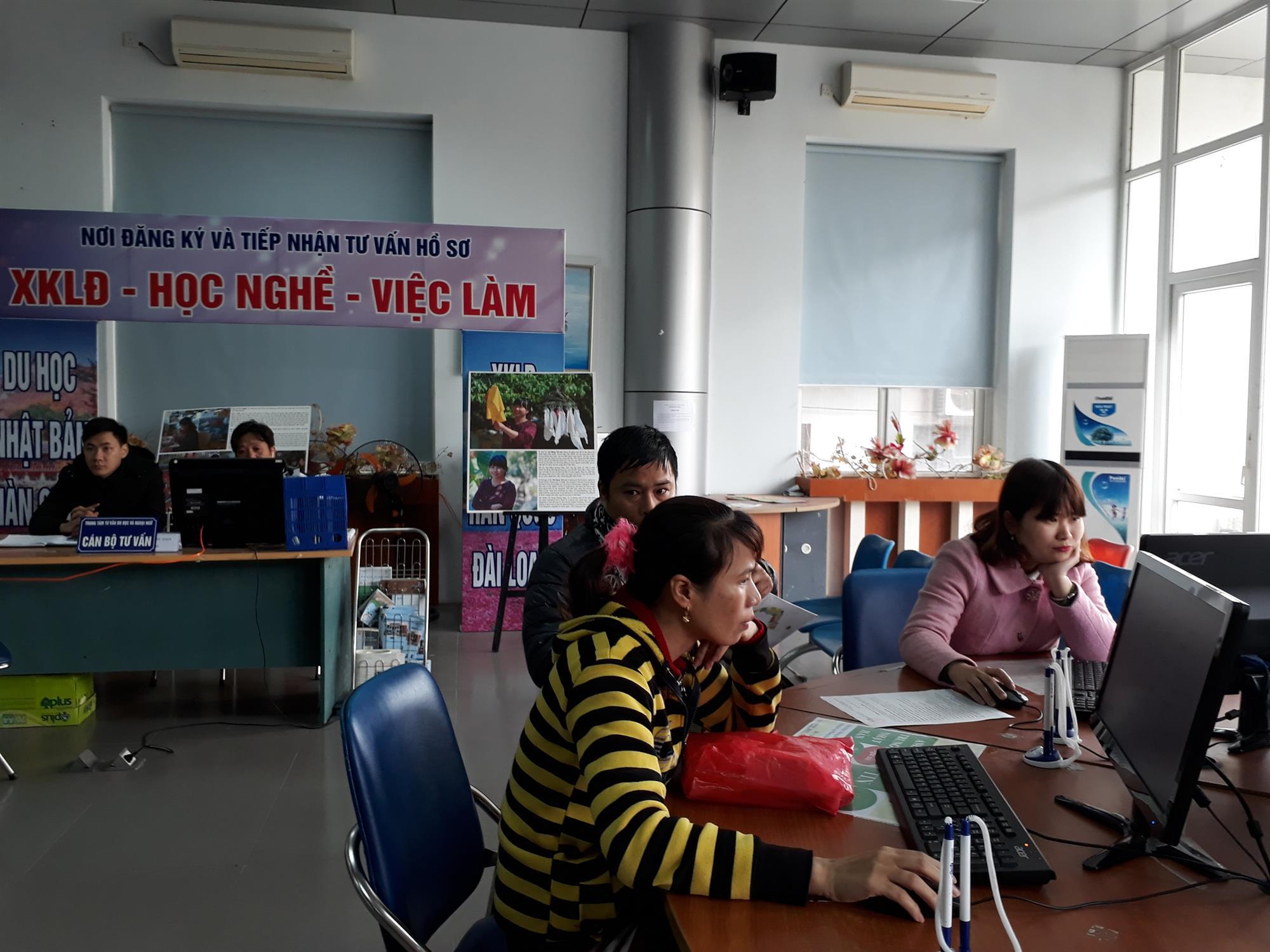 Cơ hội cho lao động trẻ tại phiên giao dịch việc làm đầu năm           
