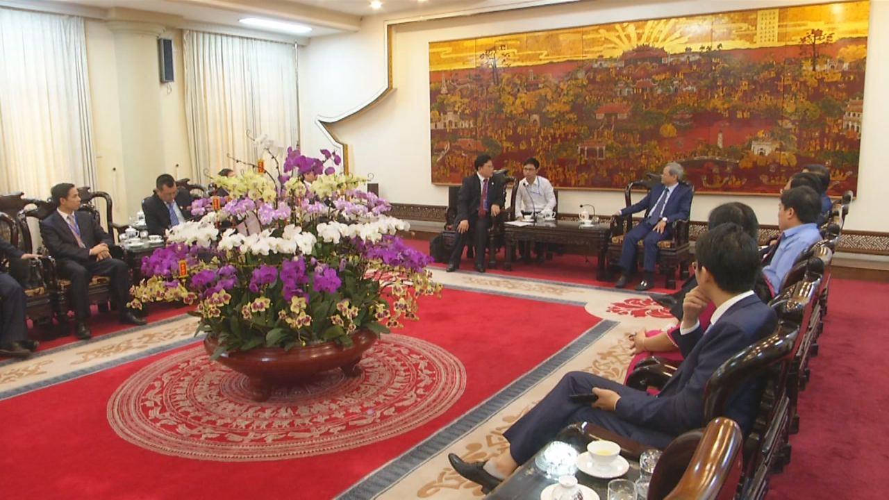 Lãnh đạo tỉnh tiếp đoàn đại biểu thành phố Lai Tân, Trung Quốc