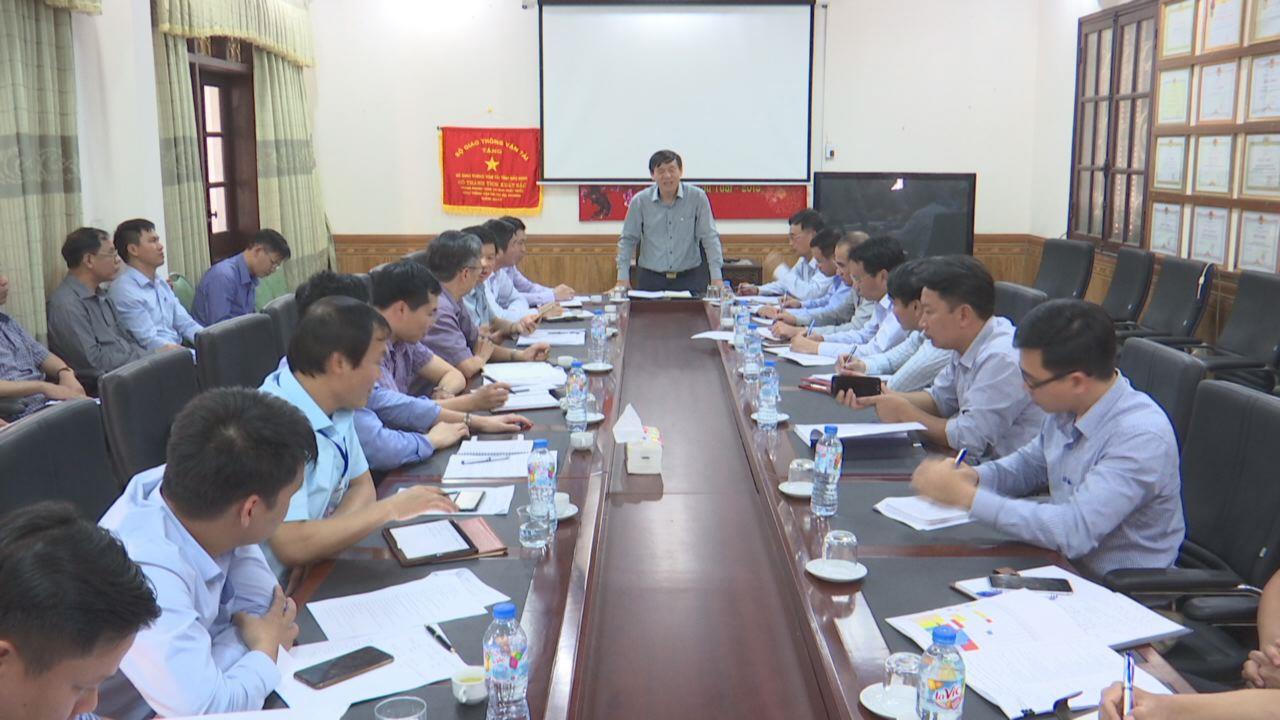 Phó Chủ tịch Thường trực UBND tỉnh làm việc với các sở, ngành về tiến độ thực hiện Dự án cầu Phật Tích - Đại Đồng Thành