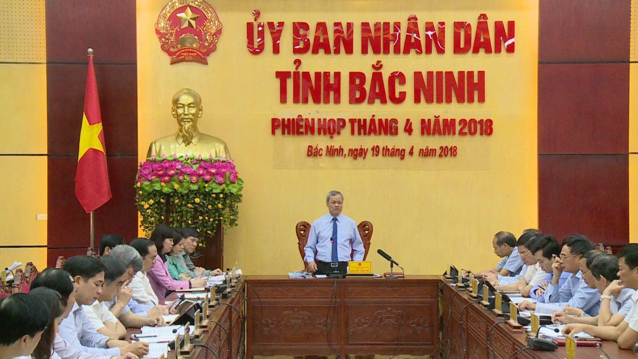 UBND tỉnh họp phiên thường kỳ tháng 4