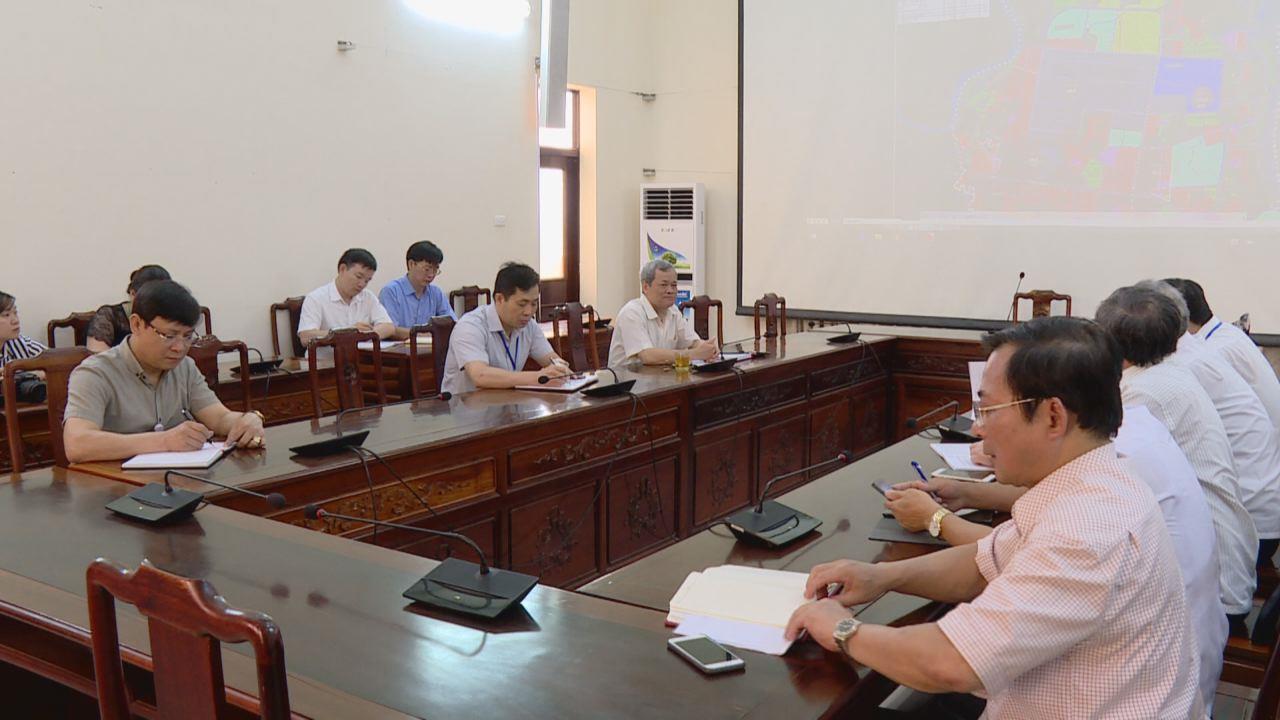 Họp bàn xây dựng trường học do Công ty TNHH Sam Sung tài trợ