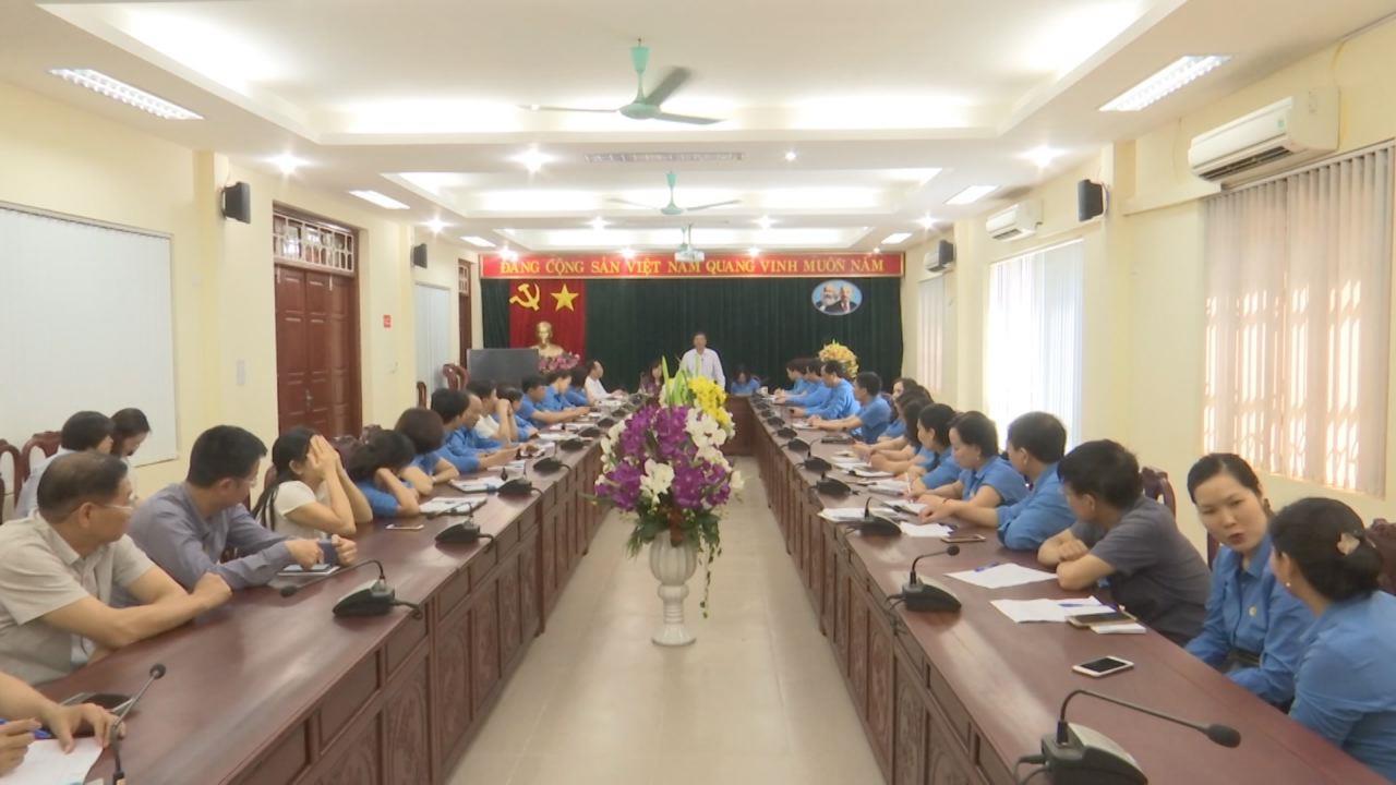 Họp Ban Chấp hành và các Trưởng đoàn đại biểu dự Đại hội Công đoàn viên chức tỉnh khóa XVI, nhiệm kỳ 2018 – 2023