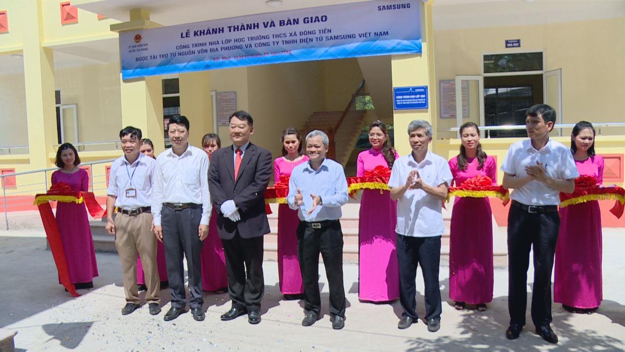 Khánh thành công trình lớp học Trường THCS xã Đông Tiến, huyện Yên Phong