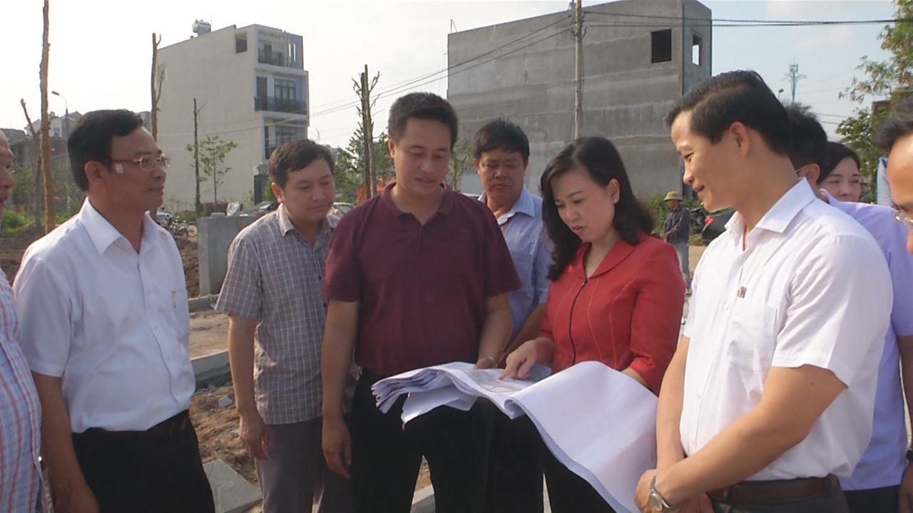 Phó Bí thư Tỉnh ủy Đào Hồng Lan kiểm tra thiết chế văn hóa  trên địa bàn thành phố Bắc Ninh