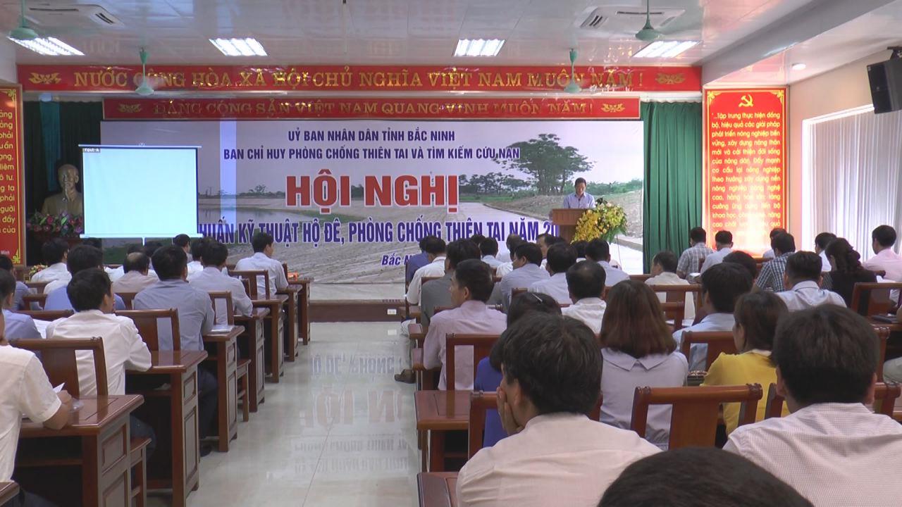 Tập huấn kỹ thuật hộ đê và công tác phòng chống thiên tai năm 2018