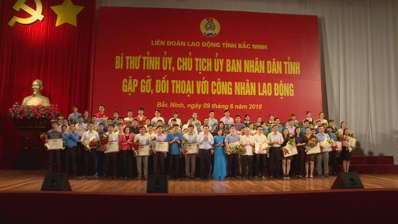 Lãnh đạo tỉnh gặp gỡ, đối thoại với công nhân lao động