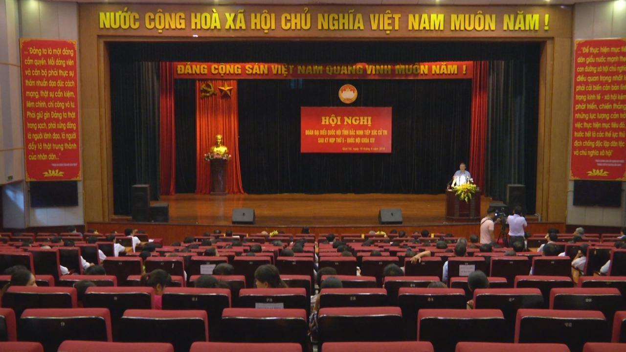 Đoàn Đại biểu Quốc hội tỉnh tiếp xúc cử tri  tại thành phố Bắc Ninh, huyện Quế Võ