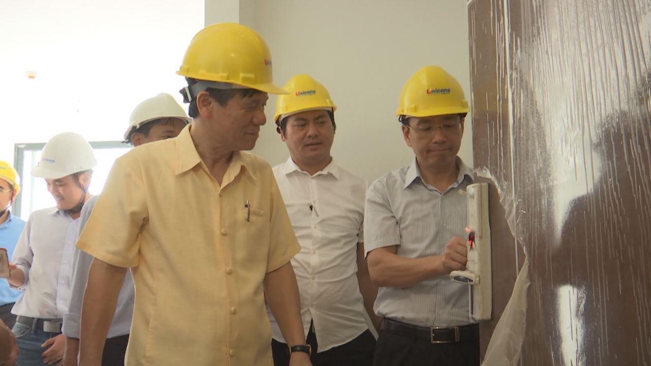 Phó Chủ tịch Thường trực UBND tỉnh giải quyết kiến nghị xây dựng dự án Tổ hợp trung tâm thương mại và căn hộ tại ngã 6