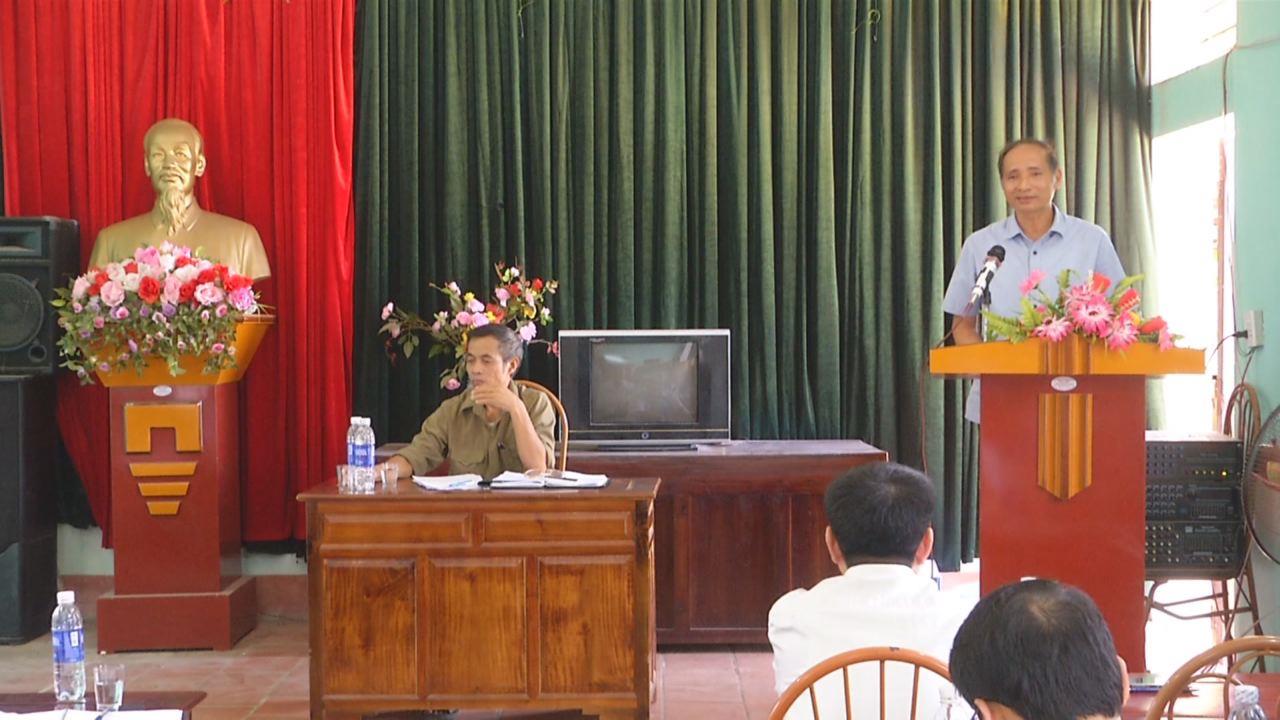 Phó Chủ tịch UBND tỉnh Nguyễn Hữu Thành  dự sinh hoạt Chi bộ cơ sở tại huyện Tiên Du