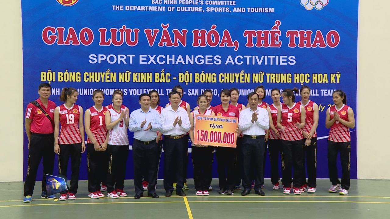 Giao lưu bóng chuyền nữ Trung học Hoa Kỳ  và bóng chuyền nữ Kinh Bắc