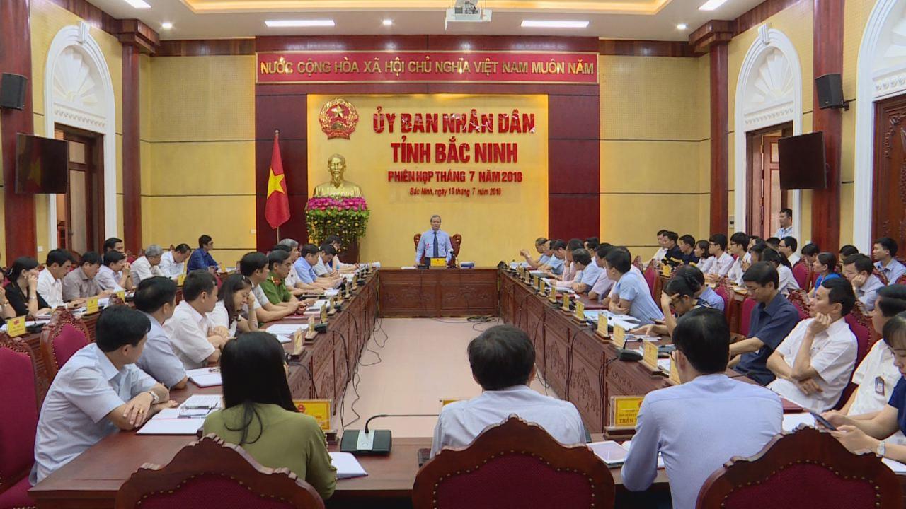 UBND tỉnh họp phiên thường kỳ tháng 7
