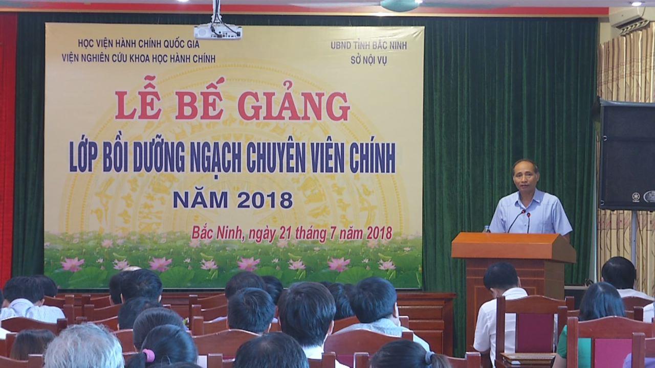 Bế giảng lớp bồi dưỡng ngạch chuyên viên chính năm 2018