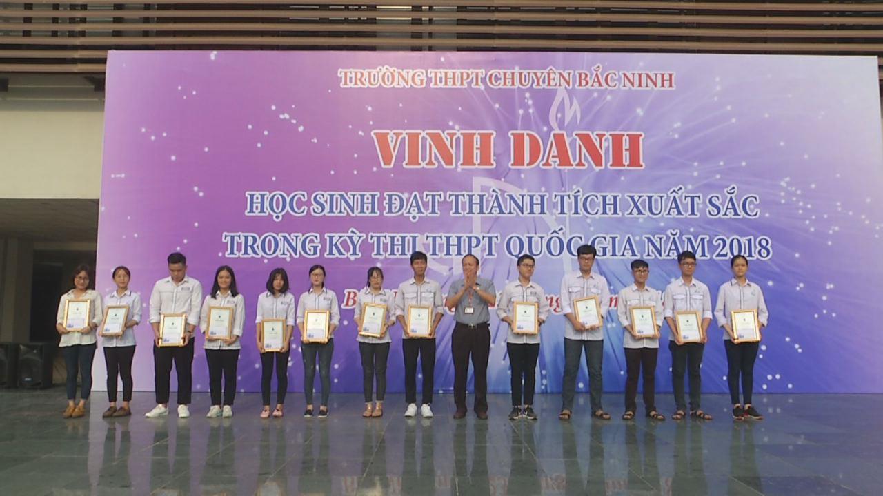 Trường THPT Chuyên Bắc Ninh vinh danh học sinh đạt thành tích xuất sắc kỳ thi THPT Quốc gia