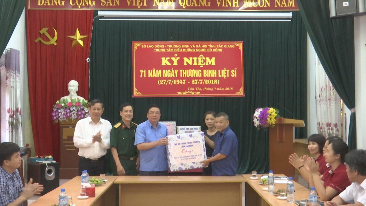 Lãnh đạo tỉnh thăm, tặng quà thương, bệnh binh  tại Trung tâm Nuôi dưỡng người có công tỉnh Bắc Giang