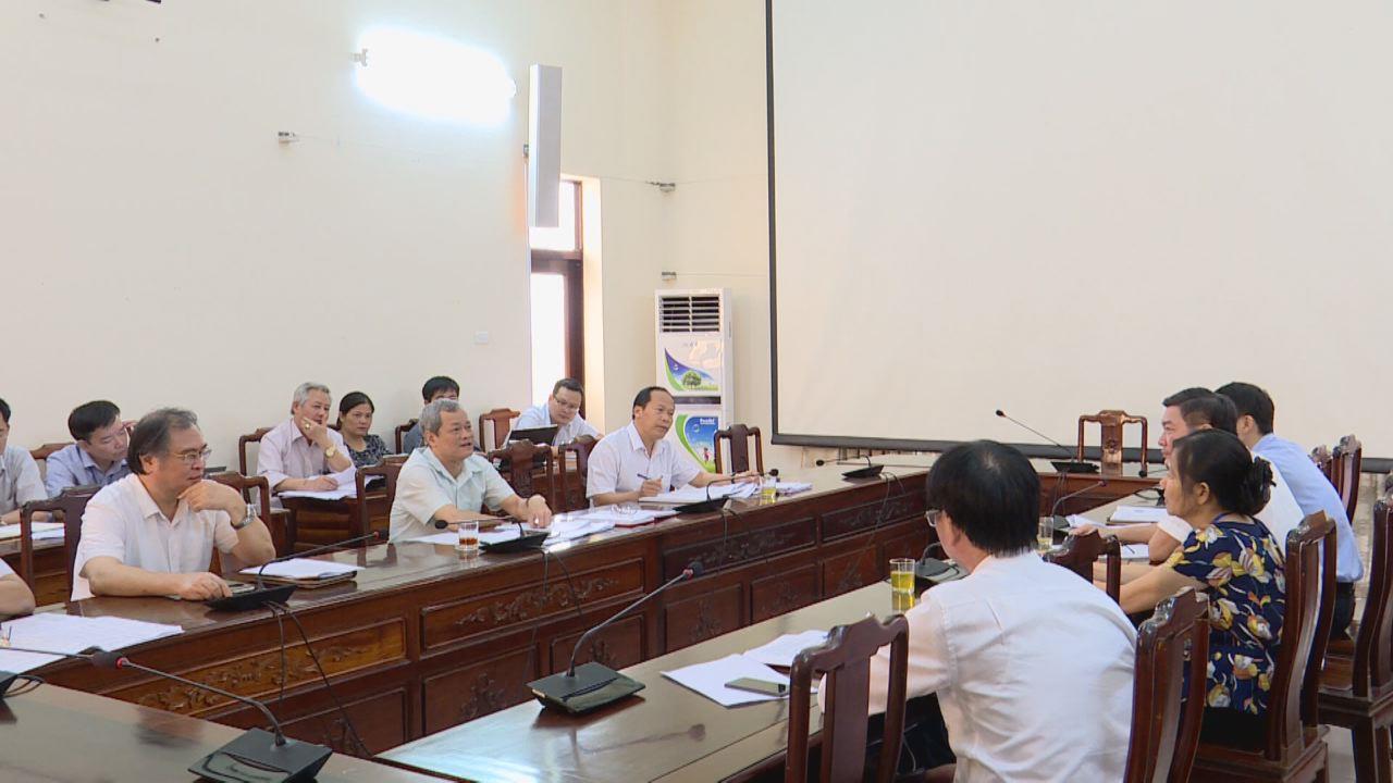 Chủ tịch UBND tỉnh làm việc với khối kinh tế 