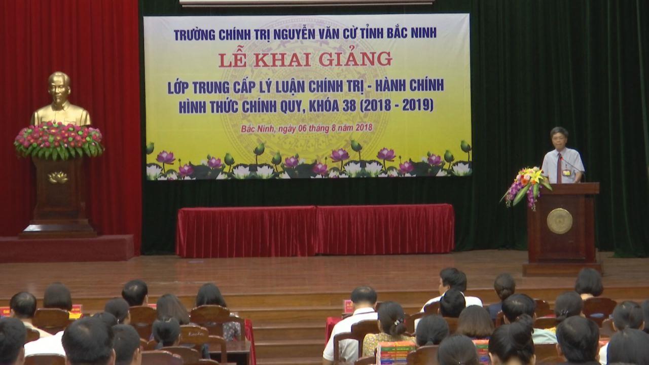 Khai giảng lớp Trung cấp Lý luận chính trị – Hành chính khóa 38