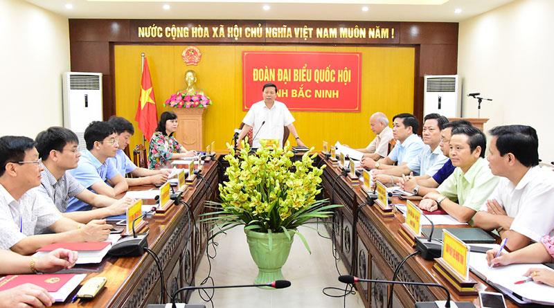 Ủy ban Thường vụ Quốc hội chất vấn Bộ trưởng, Chủ nhiệm Ủy ban Dân tộc và Bộ trưởng Bộ Công an