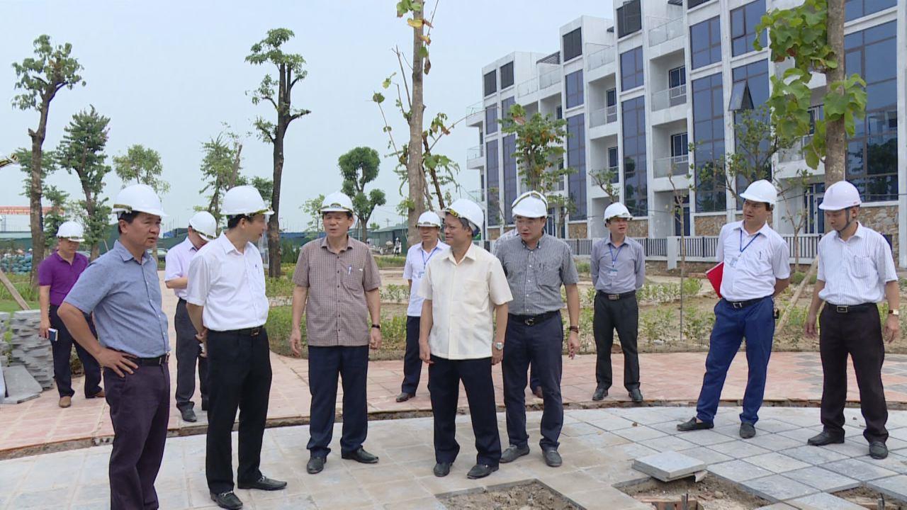 Chủ tịch UBND tỉnh thăm, kiểm tra các dự án nhà ở công nhân