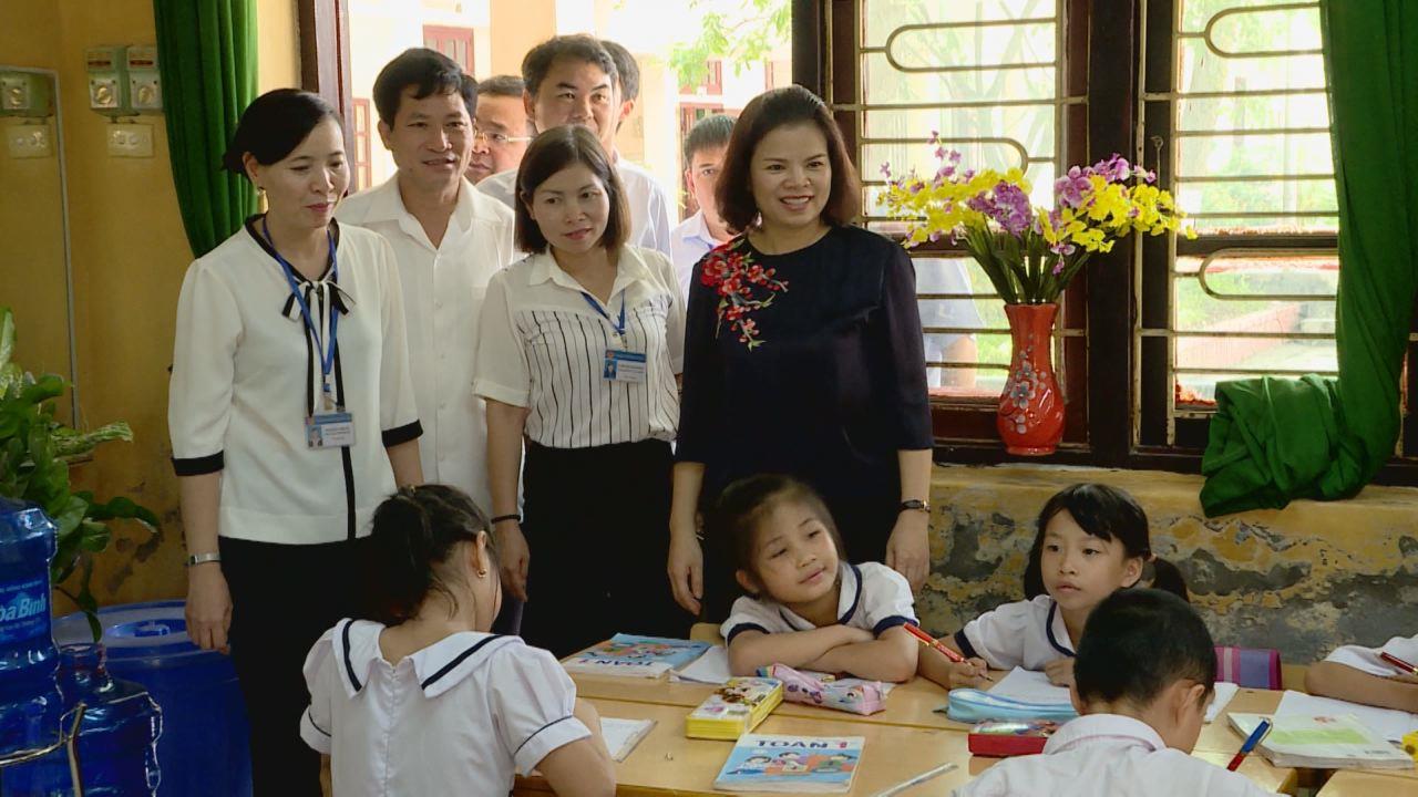 Thường trực HĐND tỉnh khảo sát công tác chuẩn bị năm học mới 2018 - 2019
