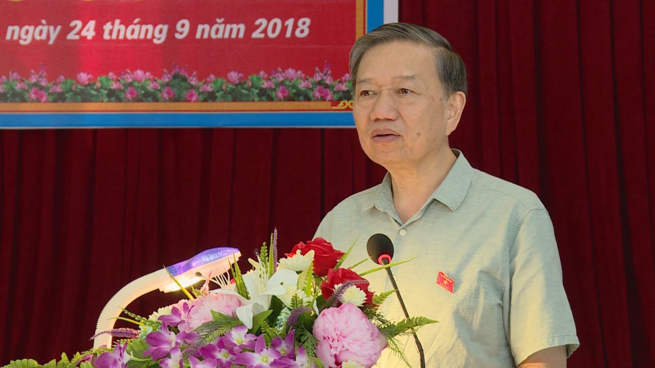 Đại biểu Quốc hội tiếp xúc cử tri chuẩn bị cho kỳ họp thứ 6, Quốc hội khóa XIV