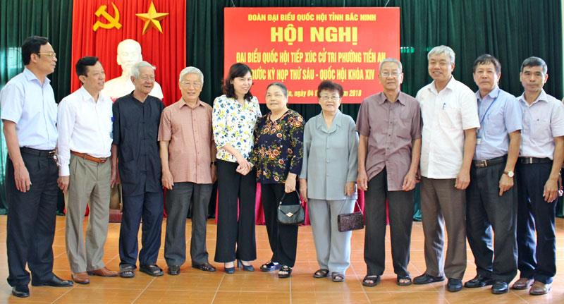 Đoàn Đại biểu Quốc hội tỉnh tiếp xúc cử tri phường Tiền An, thành phố Bắc Ninh