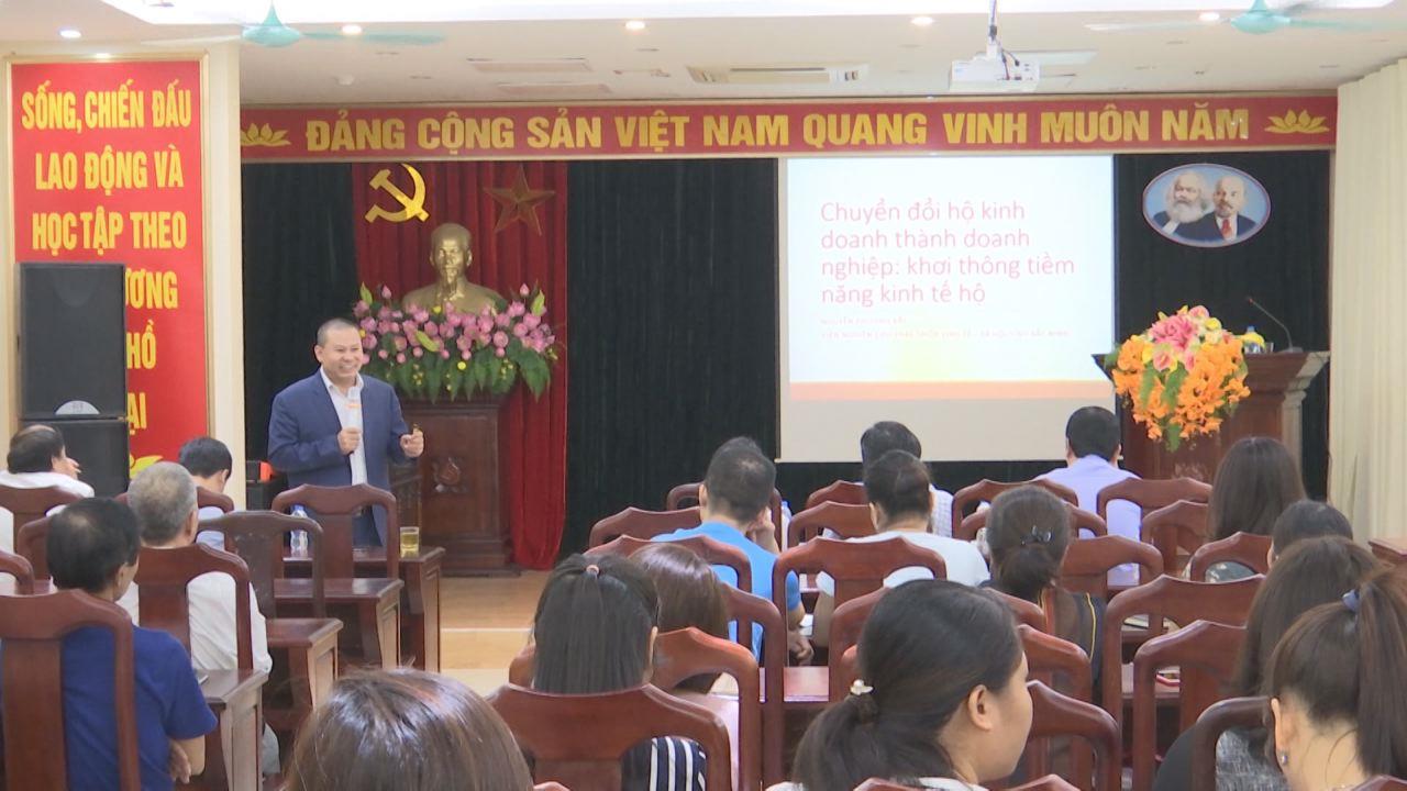 Tuyên truyền, hỗ trợ hộ kinh doanh chuyển đổi mô hình hoạt động 