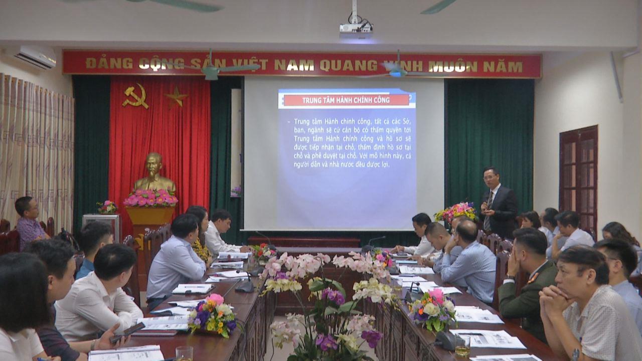 Hội thảo “Nâng cao hiệu quả hoạt động của Trung tâm Hành chính công”