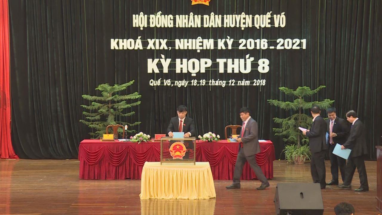 Kỳ họp thứ 8, HĐND huyện Quế Võ nhiệm kỳ 2016 – 2021 thành công tốt đẹp