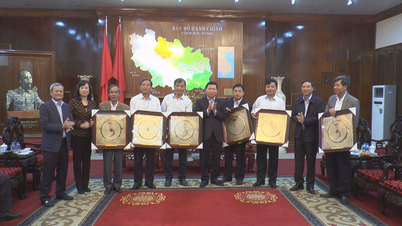 Ban Thường vụ Tỉnh ủy gặp mặt cán bộ lãnh đạo  nghỉ hưu theo chế độ và chuyển công tác