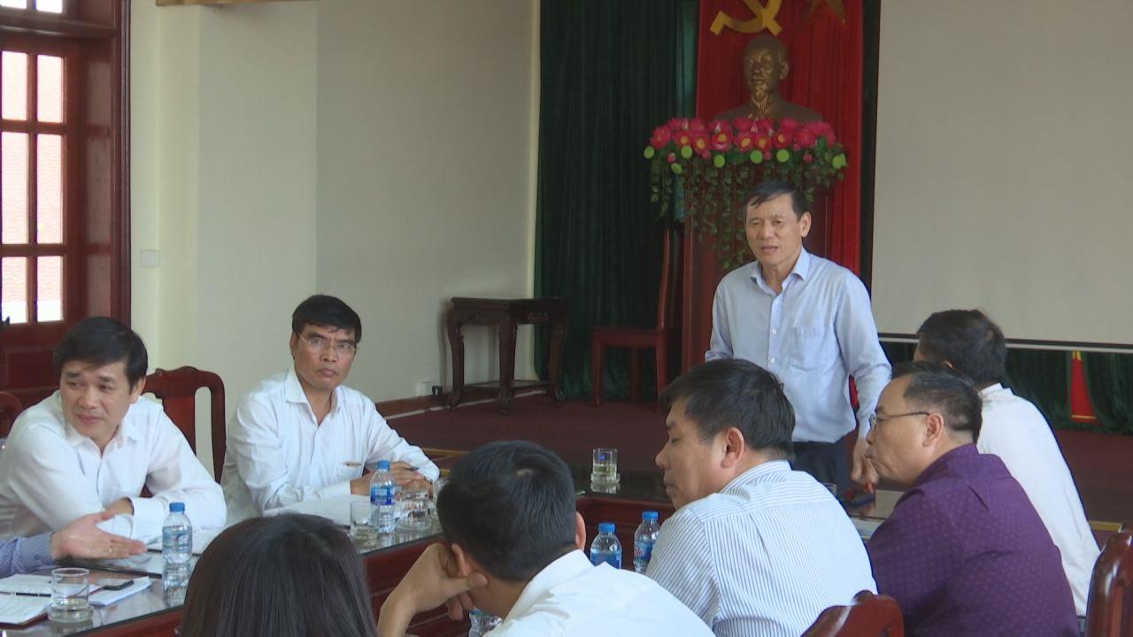  Phó Chủ tịch Thường trực UBND tỉnh Nguyễn Tiến Nhường  làm việc với Sở Công thương