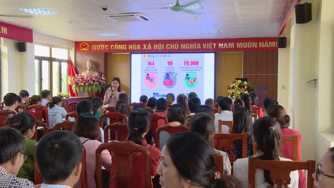 Tập huấn kiến thức về an toàn thực phẩm cho các cơ sở kinh doanh