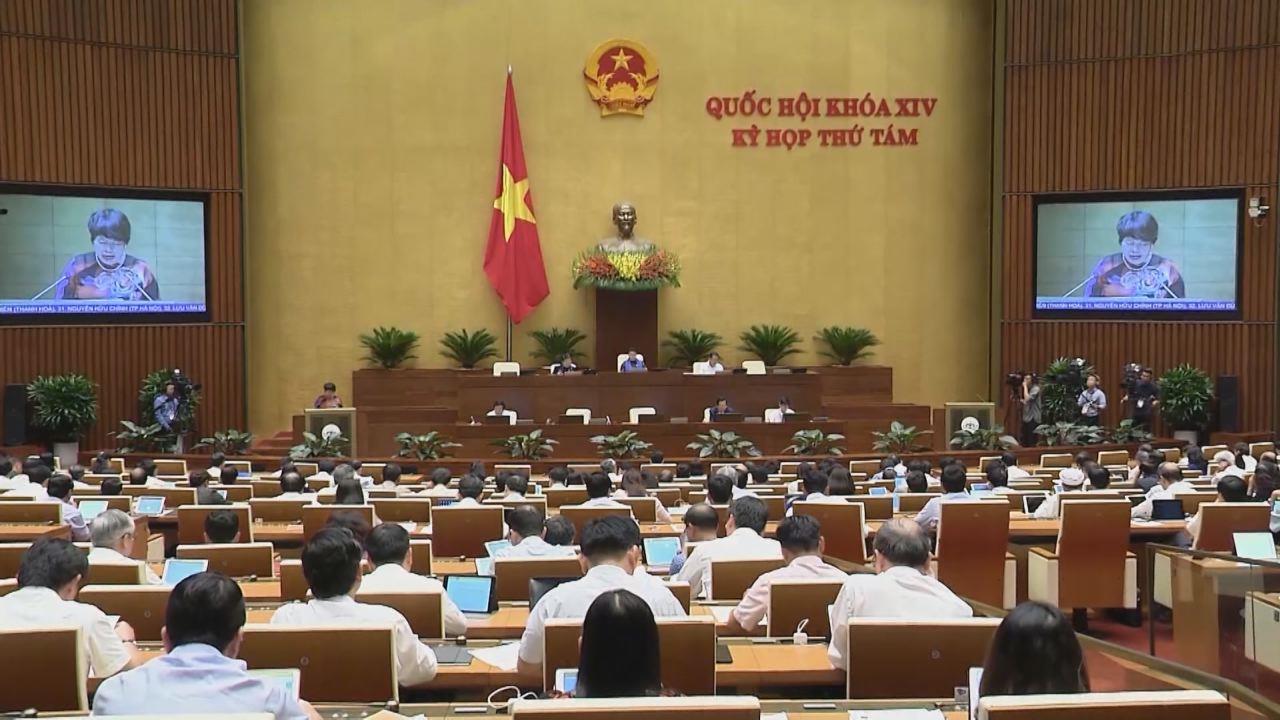 Quốc hội thảo luận dự án Bộ luật Lao động (sửa đổi)