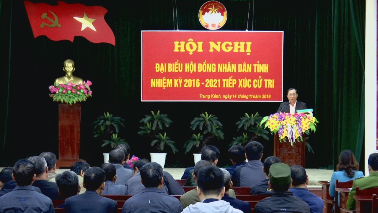 Phó Chủ tịch UBND tỉnh Nguyễn Văn Phong  tiếp xúc cử tri tại xã Trung Kênh, huyện Lương Tài