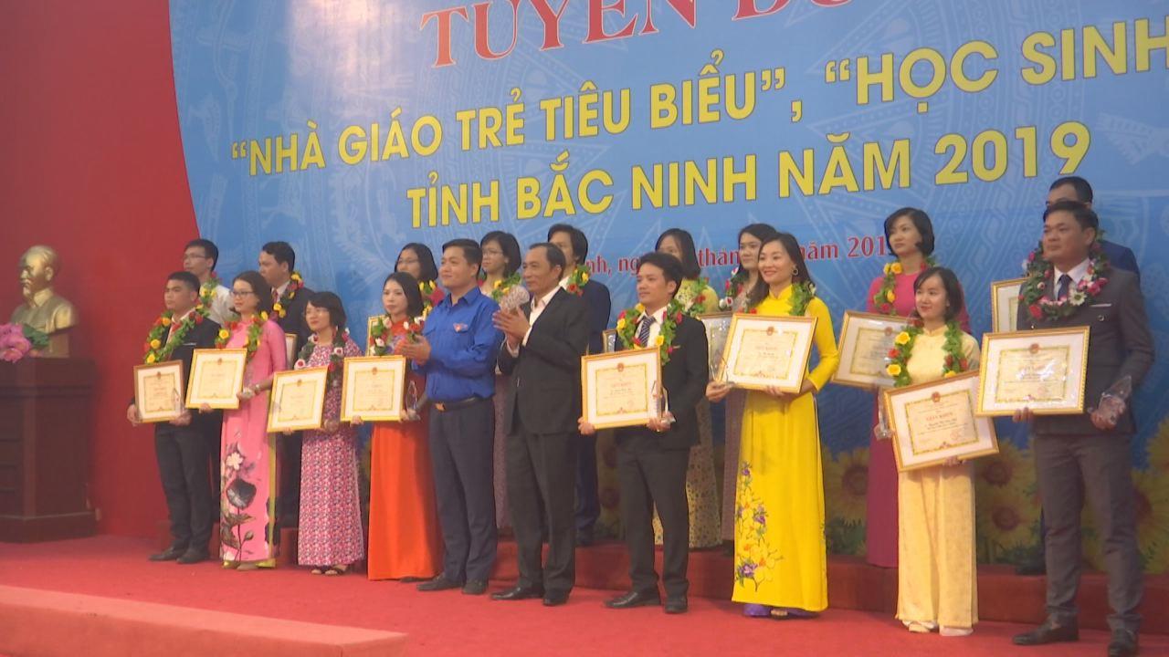 Bắc Ninh tuyên dương “Nhà giáo trẻ tiêu biểu và học sinh 3 tốt” năm 2019