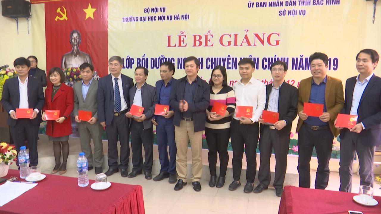 Sở Nội vụ bế giảng lớp Bồi dưỡng ngạch chuyên viên chính năm 2019