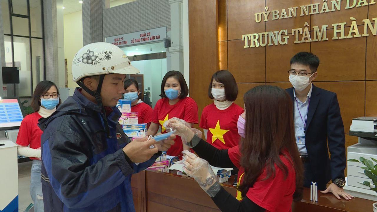 Chủ động phòng chống dịch Corona ở Trung tâm Hành chính công