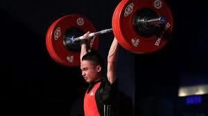 Vận động viên Đỗ Tú Tùng phá kỷ lục cử giật thanh thiếu niên thế giới