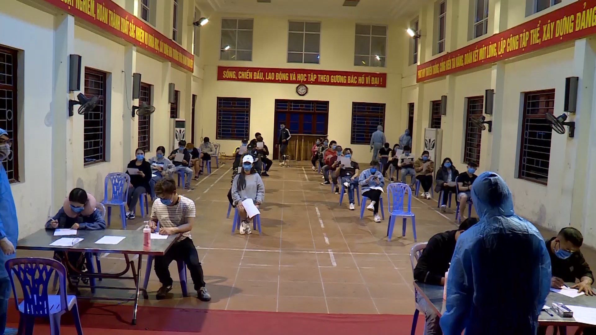 Bộ CHQS tỉnh tiếp nhận, cách ly công dân trở về từ vùng dịch an toàn