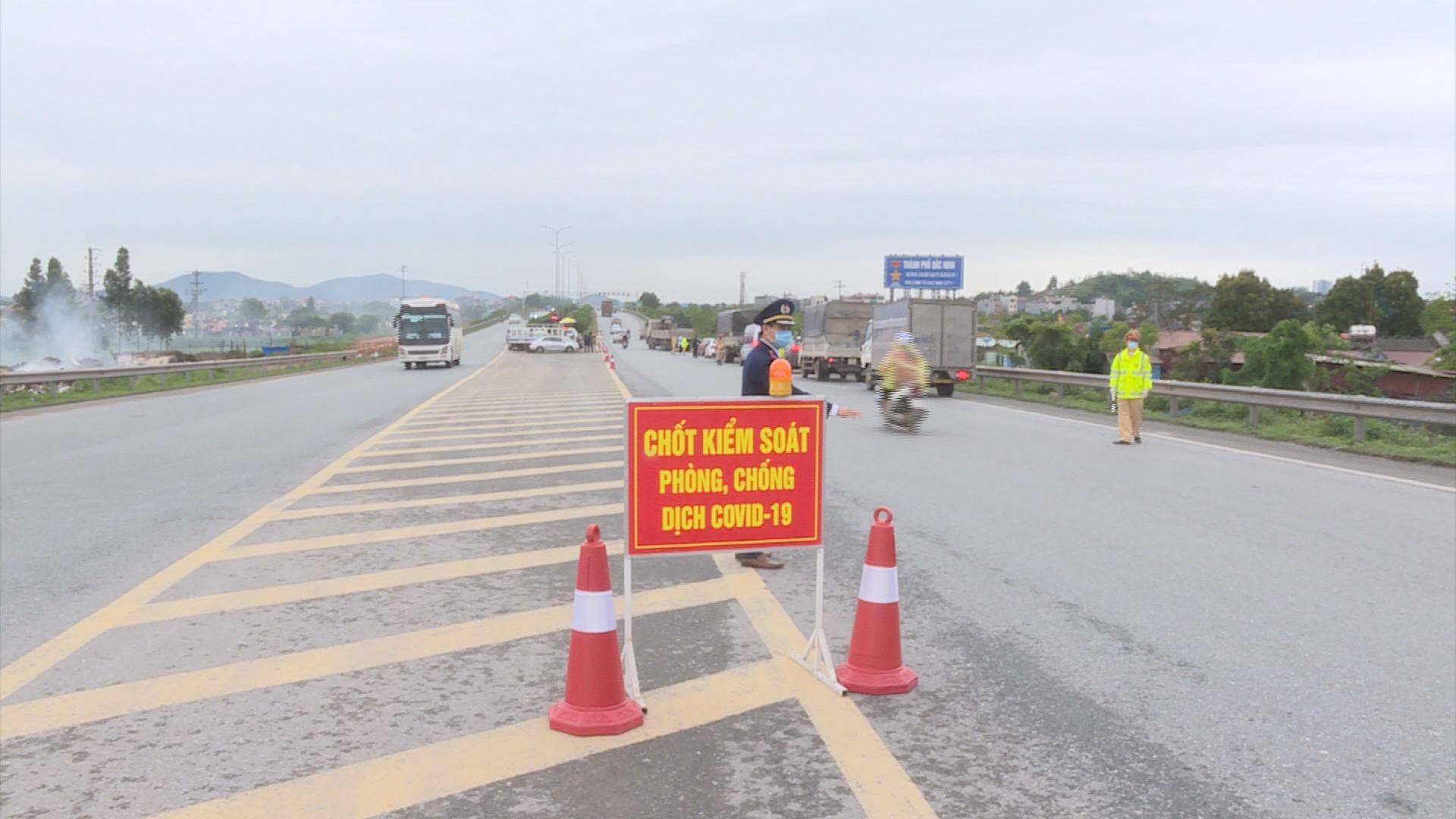 Kiên quyết xử lý các trường hợp chống đối  tại các chốt kiểm soát phòng, chống dịch Covid-19